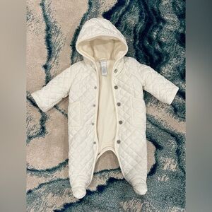 Ralph Lauren perfect spring Quilted White Baby Snowsuit with Hood snap buttons3M
